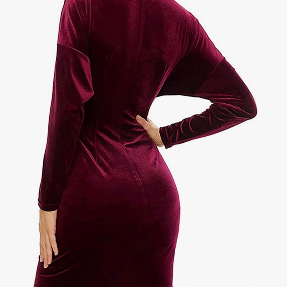 NWOT Women's Wrap MINI Dress Velvet Dress V Neck Long sleeve Wine  S/M - Picture 2 of 2